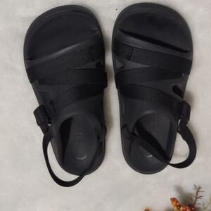 Chaco sandal shoes for women size 4